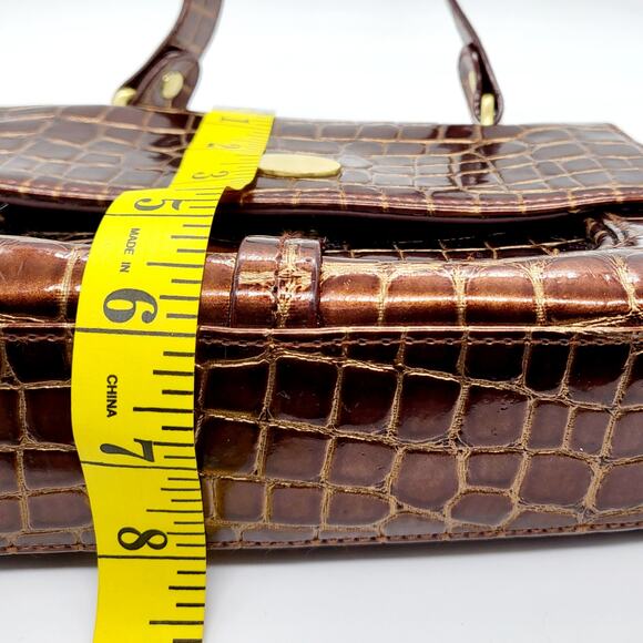 Vintage Kenneth Cole Reaction Brown Leather Mini Croc Embossed Top Handle Bag - Picture 14 of 15